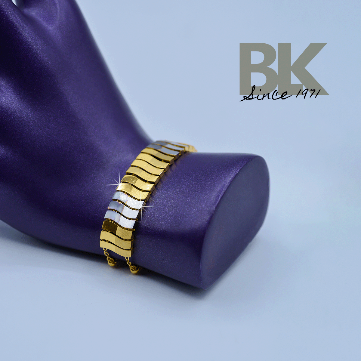 BLK121