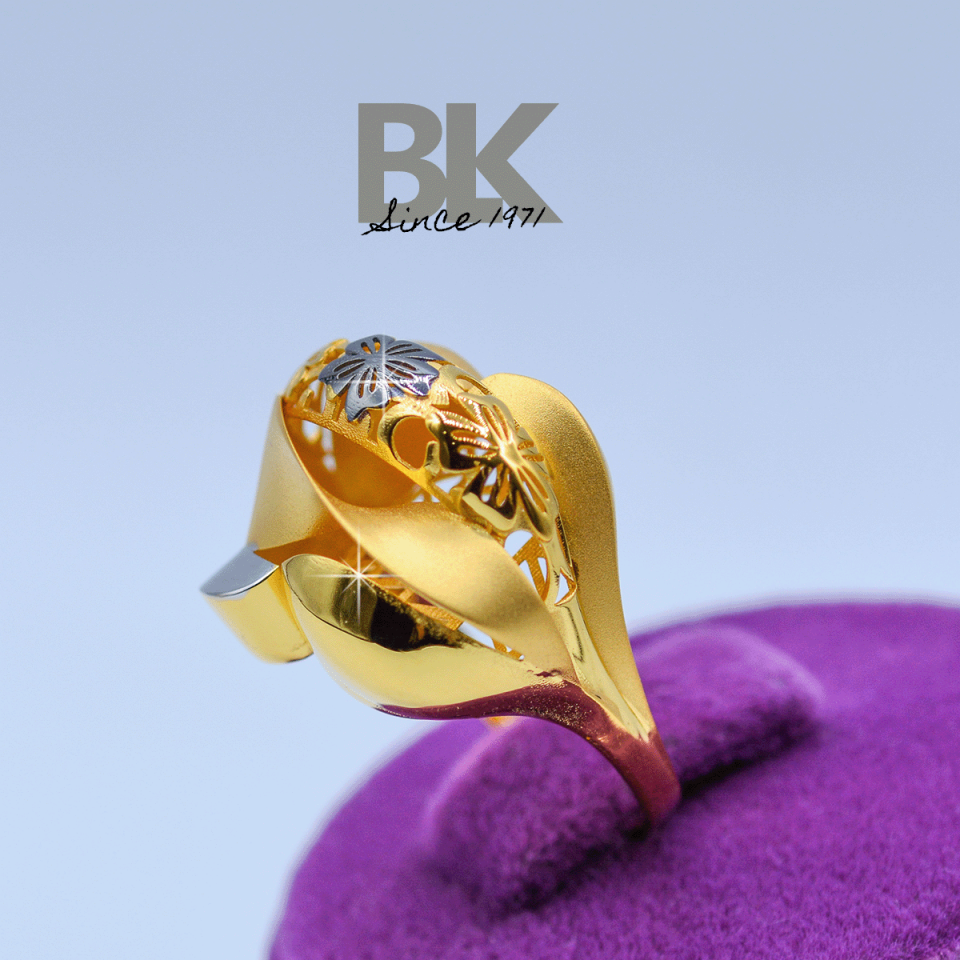 Flower Ring 17